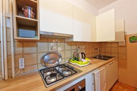 PROSTRAN APARTMAN 400 M DO MORA! PRILIKA, Medulin, Kвартира