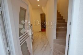 Stan novogradnje Donja Dubrava, Zagreb, Appartment