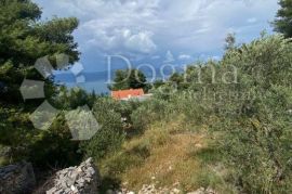 ČIOVO SLATINE 540m2 SA LEGALIZIRANIM OBJEKTOM, Trogir, Terreno