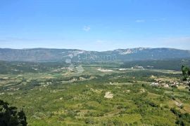 TRI KUĆE U STAROGRADSKOJ JEZGRI S POGLEDOM!, Pićan, Maison