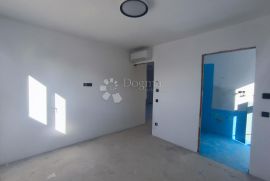 VRHUNSKA NOVOGRADNJA - PENTHOUSE, Zadar, Appartamento