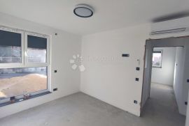 VRHUNSKA NOVOGRADNJA - PENTHOUSE, Zadar, شقة