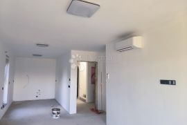 VRHUNSKA NOVOGRADNJA - PENTHOUSE, Zadar, Flat