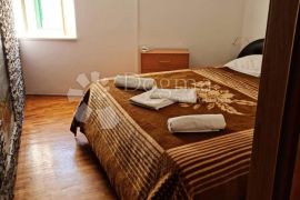 VILLA U CENTRU GRADA 200M OD RIVE TURISTIČKA INVESTICIJA, Split, Kвартира