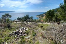 GRAĐEVINSKO ZEMLJIŠTE NA OTOKU BRAČU JUŽNA STRANA  1307M2, Bol, Land