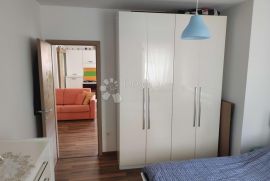 PRILIKA - APARTMAN SA BAZENOM I VLASTITIM VRTOM, Dobrinj, Kвартира