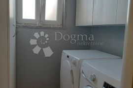 PREKRASAN STAN U CENTRU ŽMINJA !, Žminj, Appartment