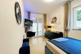 STAN 60 M2 + 160 M2 TERASE U ELITNOM KVARTU, Zagreb, Wohnung