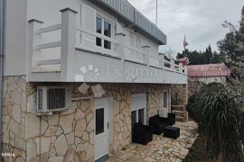 Prekrasna kuća s 2 apartmana, Cres, Σπίτι