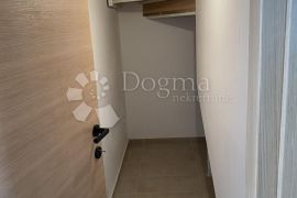 Luksuzan penthouse u baroknoj jezgri!, Varaždin, Flat