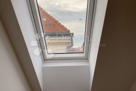 Luksuzan penthouse u baroknoj jezgri!, Varaždin, Flat