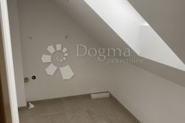 Luksuzan penthouse u baroknoj jezgri!, Varaždin, Flat