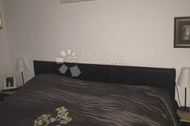 Prodaja stana Dugave, 4S, 89 m² + 102 m² terasa, Zagreb, Wohnung