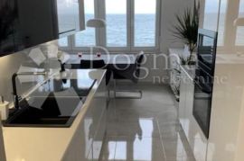 Ičići -Centar, 72m2,2s+db ,balkon, Opatija - Okolica, Appartamento