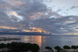 Ičići -Centar, 72m2,2s+db ,balkon, Opatija - Okolica, Appartamento