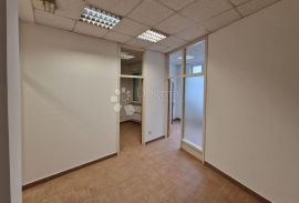 Najam poslovnog prostora, centar Belvedera 69m2, Rijeka, Commercial property