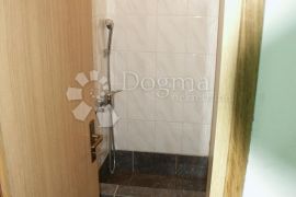 Najam poslovnog prostora, centar Belvedera 69m2, Rijeka, Commercial property