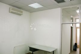 Najam poslovnog prostora, centar Belvedera 69m2, Rijeka, Commercial property