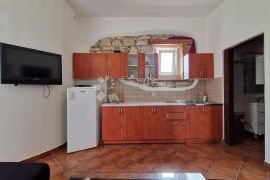 Centar Medulina. Pogled. 2 apt. Terasa. Parking 4 auta, Medulin, Haus