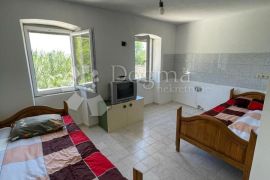 SUSAK KUĆA 128,06M2, Mali Lošinj, Famiglia