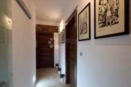 3 apartmana u strogom centru, 1.kat, Rijeka, Appartment