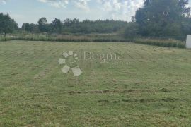 Građevinsko Zemljište s Dozvolom za Kuću s Bazenom, Barban, Terreno