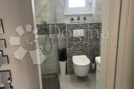 STAN TROGIR NOVOGRADNJA,200M2  (PRIVATE POOL), Trogir, Appartment