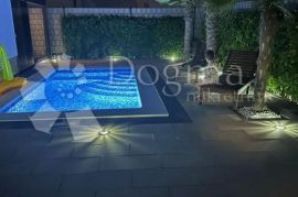 STAN TROGIR NOVOGRADNJA,200M2  (PRIVATE POOL), Trogir, Kвартира