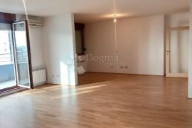 Selska, Penthouse 160m2 + 3Pm + 2 garaže, Zagreb, Stan