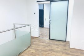 Atraktivan poslovni prostor na elitnoj lokaciji!, Zagreb, Commercial property