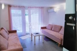 VODICE, lijepo namješten apartman, Vodice, Διαμέρισμα