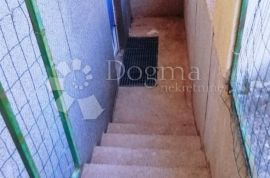 VODICE, lijepo namješten apartman, Vodice, Διαμέρισμα