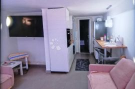 VODICE, lijepo namješten apartman, Vodice, Διαμέρισμα