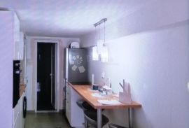 VODICE, lijepo namješten apartman, Vodice, Διαμέρισμα