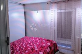 VODICE, lijepo namješten apartman, Vodice, Διαμέρισμα