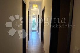 Prizemlje sa vrtom i 3 spavaće - 117,43m2, Vodnjan, Διαμέρισμα