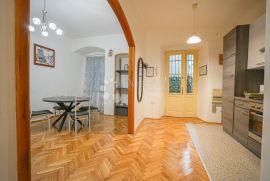 Odlična nekretnina u srcu grada, Rijeka, Apartamento