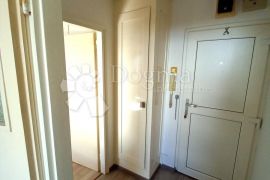 Krnjevo, stančić sa pogledom na more, Rijeka, Appartement