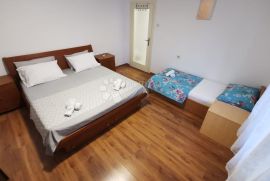 Jednosoban stan u centru, Makarska, Appartment