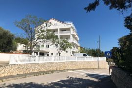 NOVI VINODOLSKI - VILLA NA 200 m OD MORA, Novi Vinodolski, Σπίτι