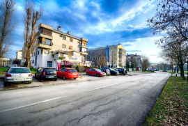 Dvosobni stan 48 m2 s velikom terasom-Malešnica!!, Zagreb, Kвартира