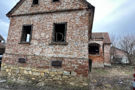 Šarmantna tradicijska kuća, Nedelišće, Famiglia