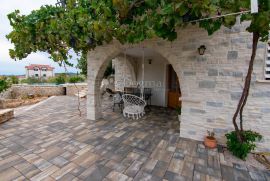 BRODARICA- MEDITERANSKA VILLA S BAZENOM I POGLEDOM, Šibenik - Okolica, Σπίτι