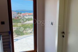 BRODARICA- MEDITERANSKA VILLA S BAZENOM I POGLEDOM, Šibenik - Okolica, Σπίτι