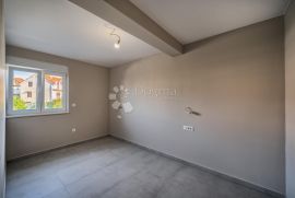 BRODARICA- PENTHOUSE 120M OD MORA BS4, Šibenik - Okolica, شقة