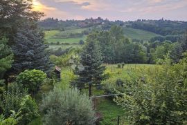 Pogled koji oduzima dah, Gornji Kneginec, House