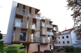 NOVOGRADNJA sa pogledom na more Centar Splita!, Split, Apartamento