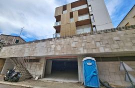 NOVOGRADNJA sa pogledom na more Centar Splita!, Split, Apartamento