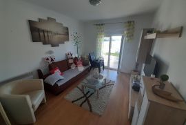 Lijepa kuća sa apartmanima u Kamporu 150m od mora, Rab, Kuća