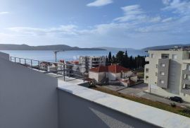 TROGIR-PENTHOUSE S ČAROBNIM POGLEDOM S47, Trogir, Appartamento